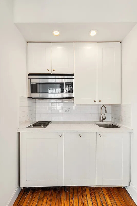 25 Tudor City Place - Photo 3