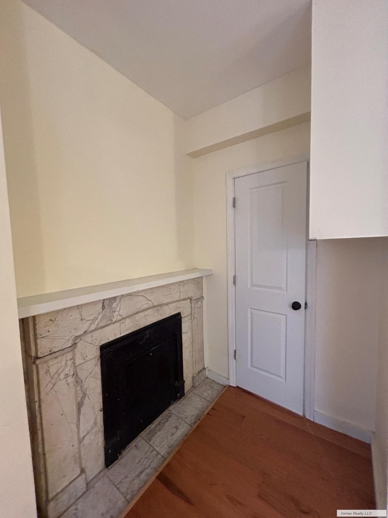 75 Lexington Avenue - Photo 10