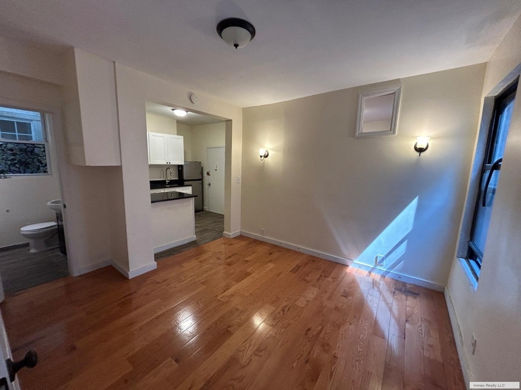 75 Lexington Avenue - Photo 6
