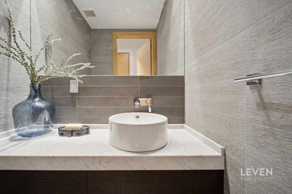 55 Warren Street - Photo 10