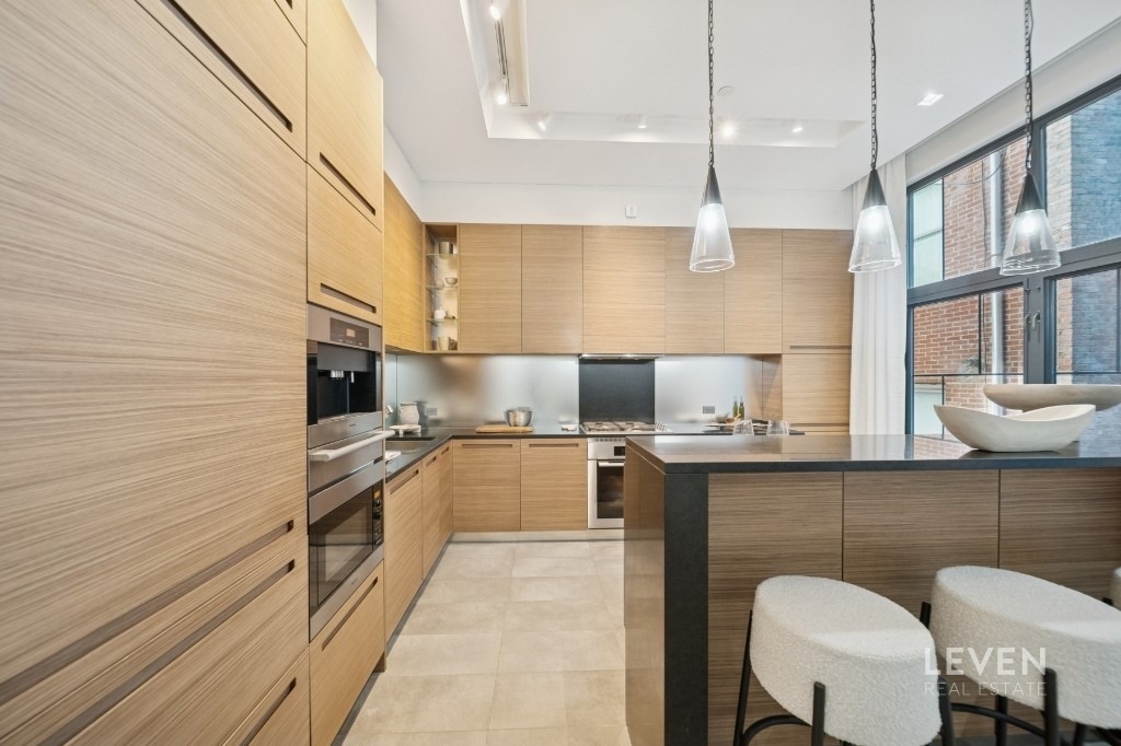 55 Warren Street - Photo 8