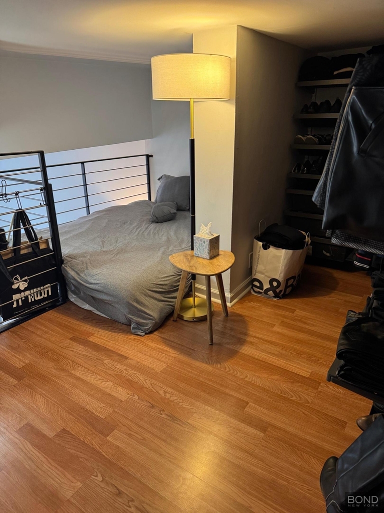 184 Thompson Street - Photo 3