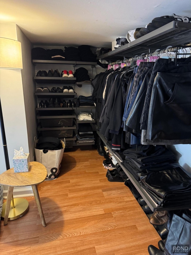 184 Thompson Street - Photo 4