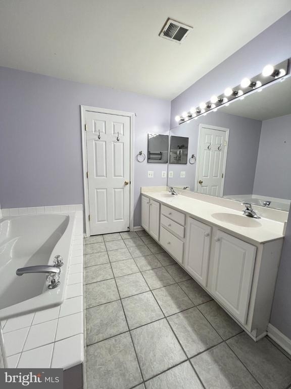 22464 Maison Carree Square - Photo 11