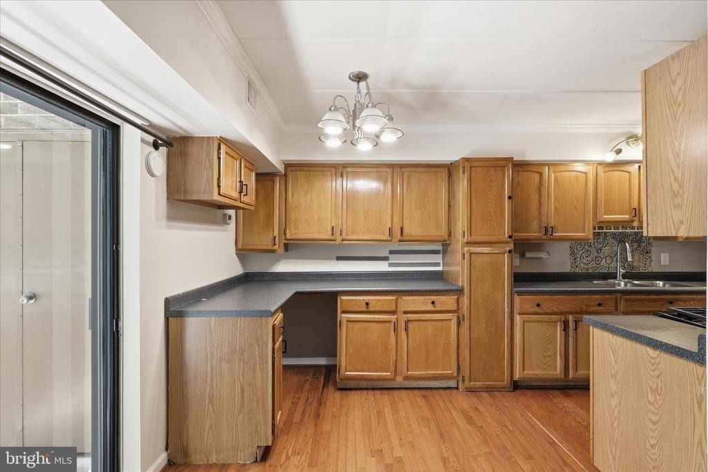2339 Freetown Court - Photo 4