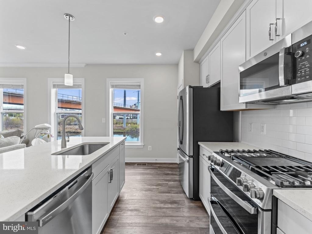 2410 Stella Place - Photo 13