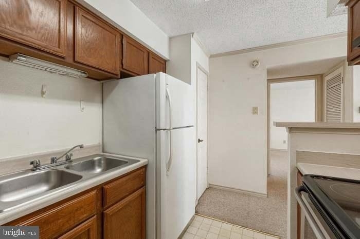 1535 Lincoln Way - Photo 4