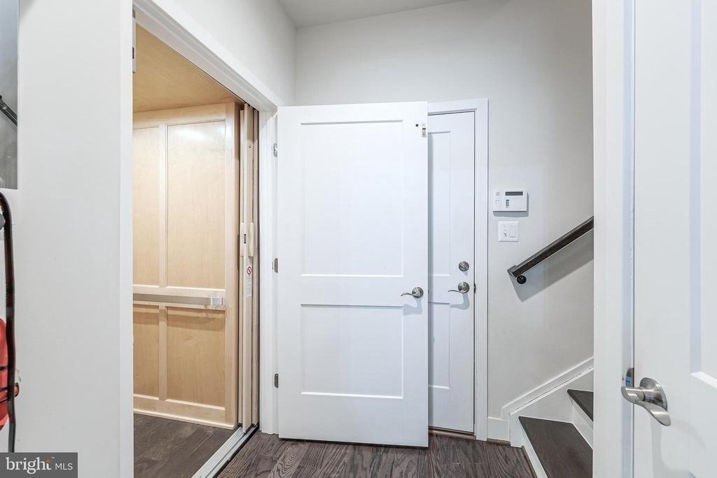 11692 Sunrise Square Place - Photo 10