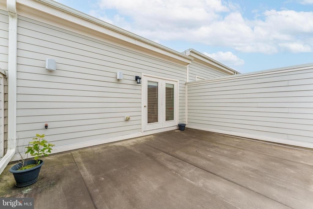 11692 Sunrise Square Place - Photo 45