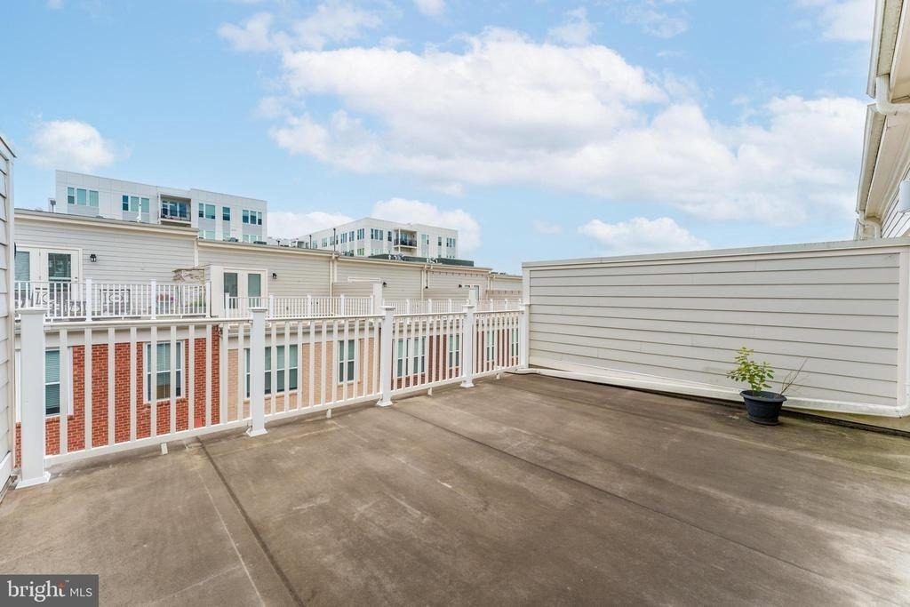 11692 Sunrise Square Place - Photo 43