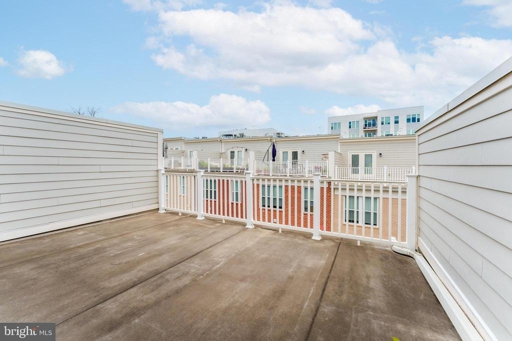 11692 Sunrise Square Place - Photo 44