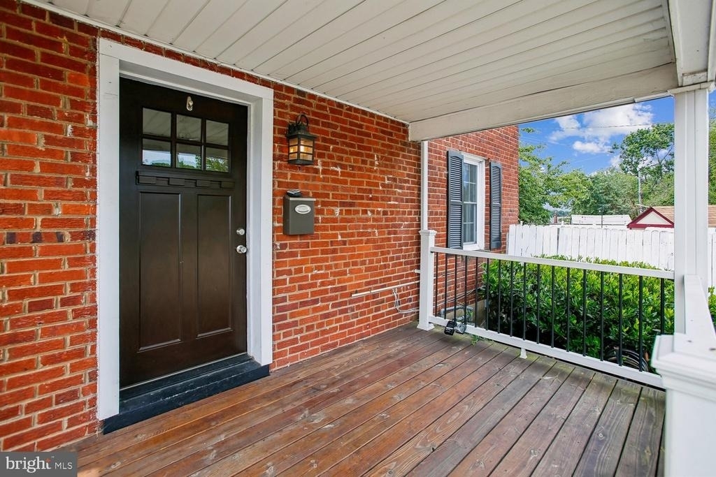 5812 N N Kings Highway - Photo 0