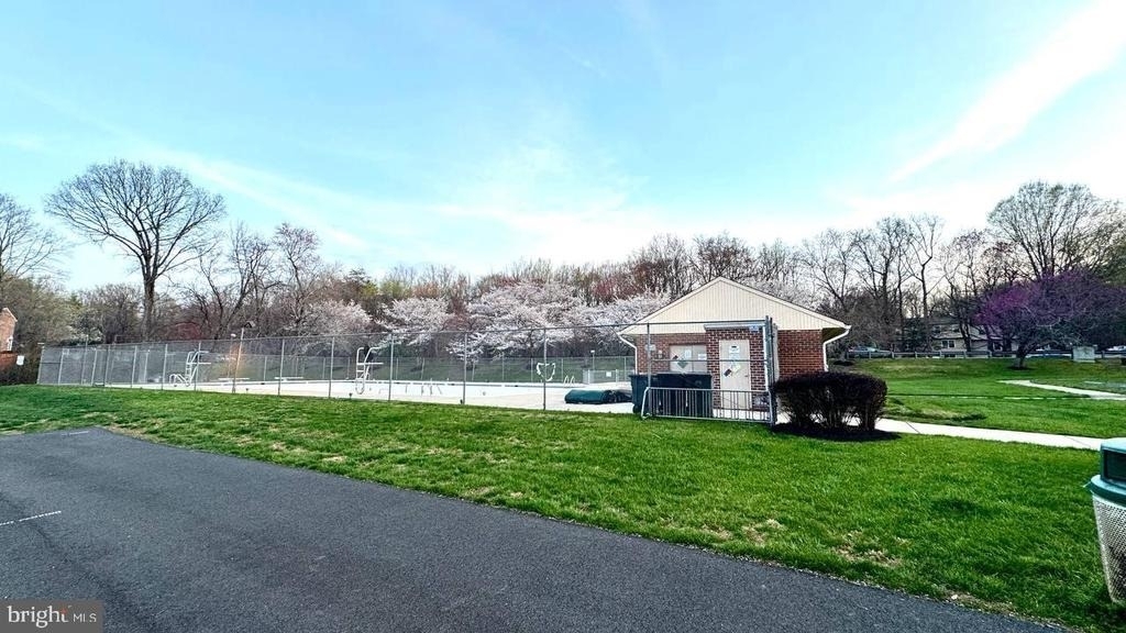 6415 Blarney Stone Court - Photo 21