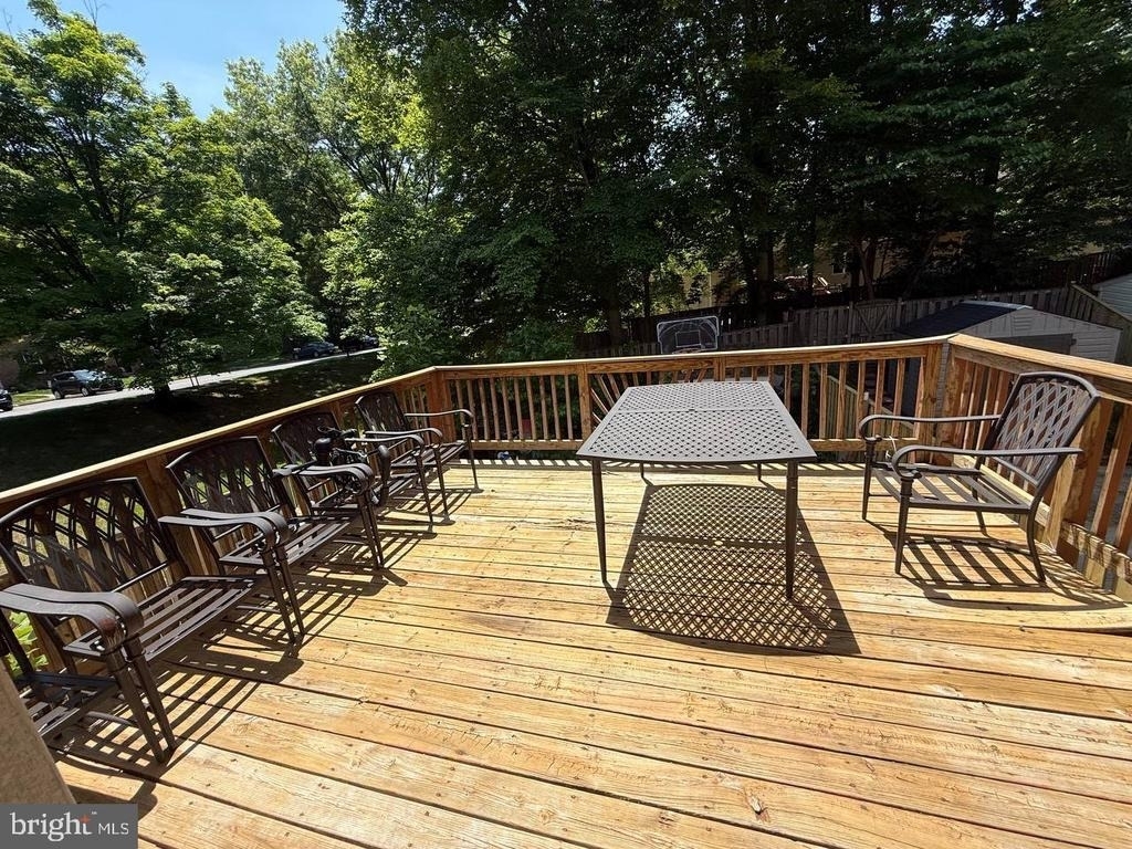 6415 Blarney Stone Court - Photo 19