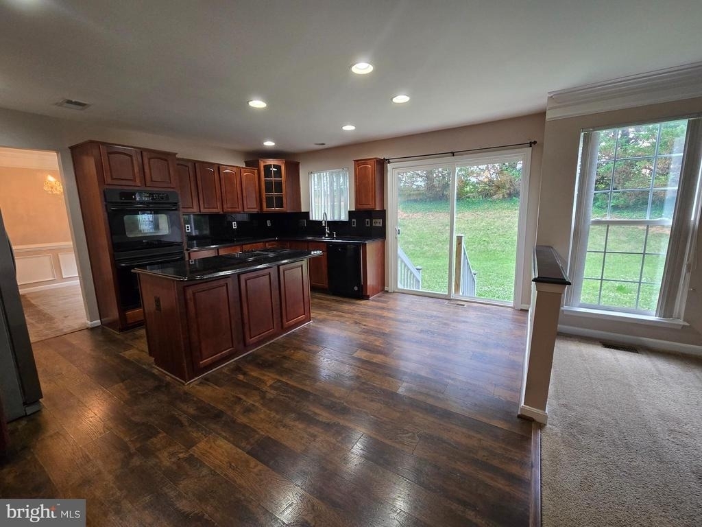 832 Fox Den Road - Photo 10