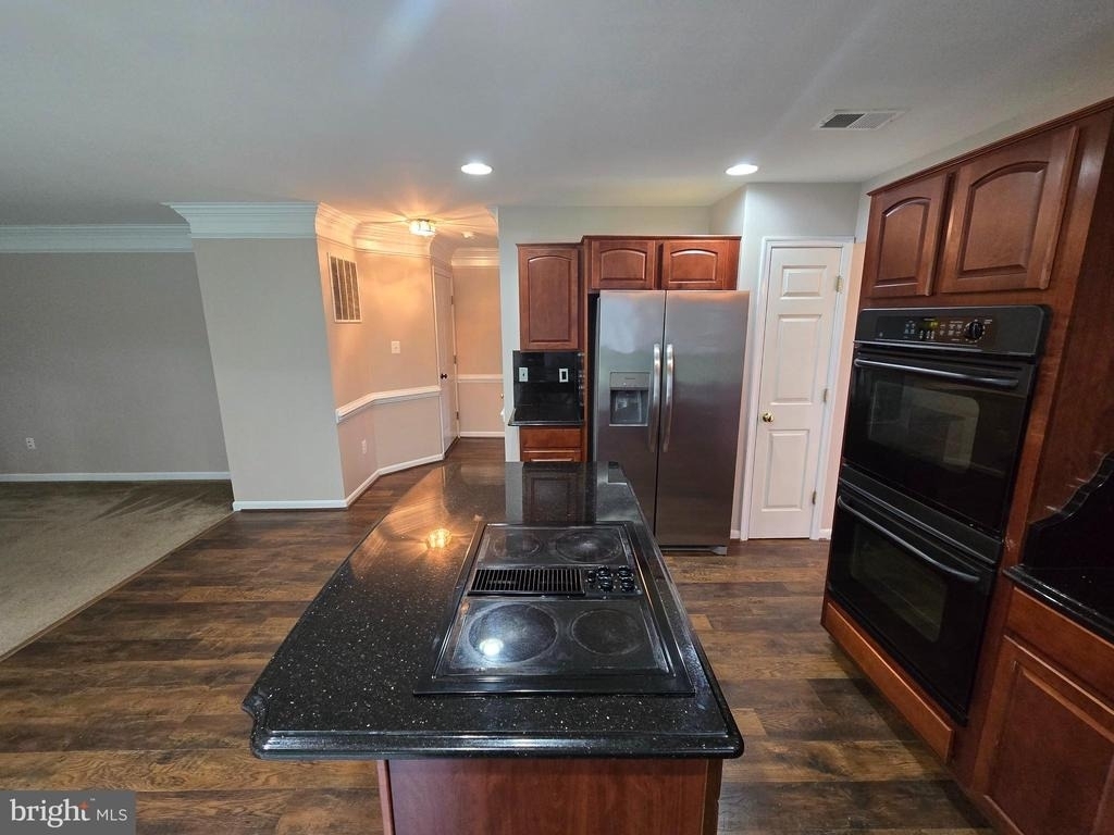 832 Fox Den Road - Photo 12