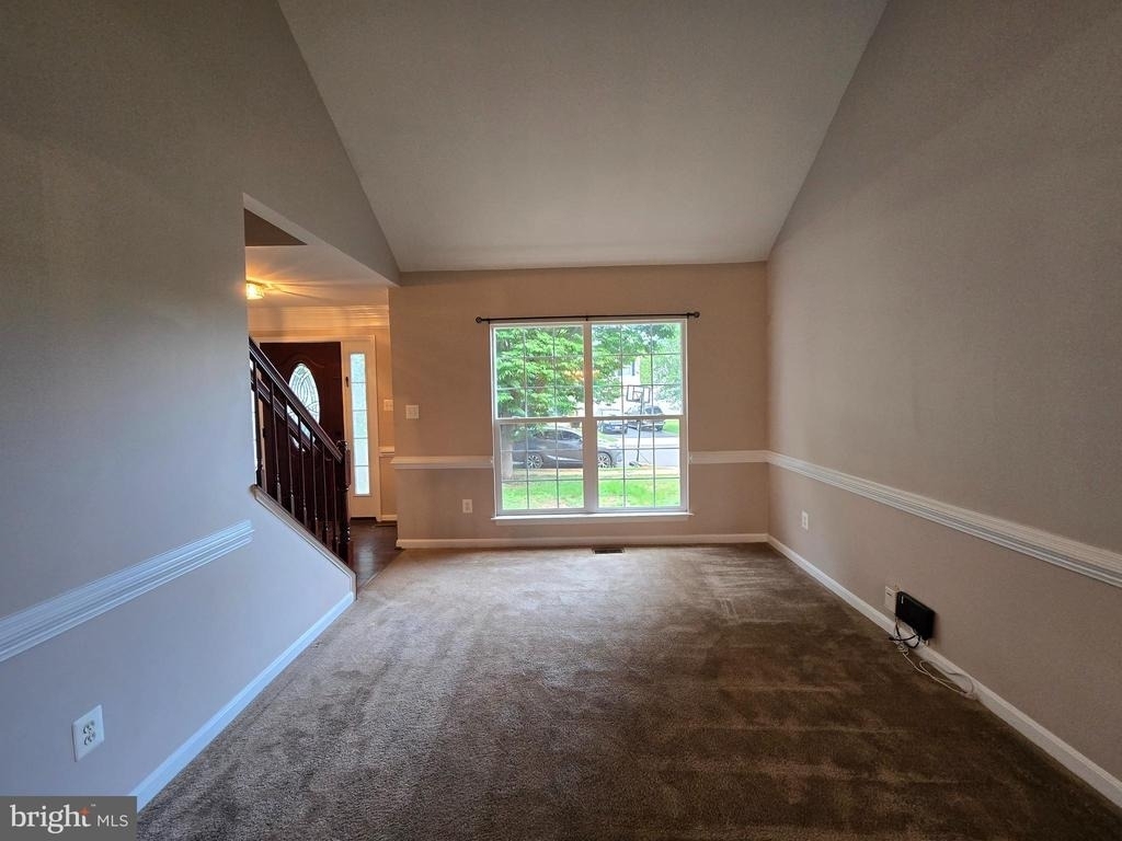 832 Fox Den Road - Photo 8