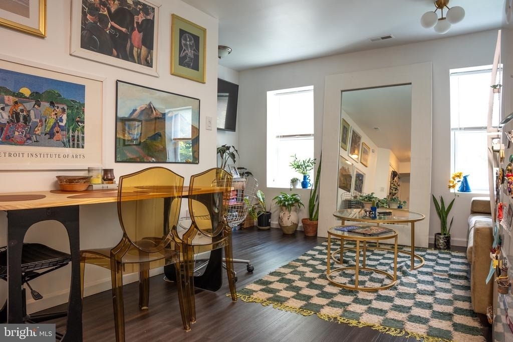 1537 W Stiles Street - Photo 6