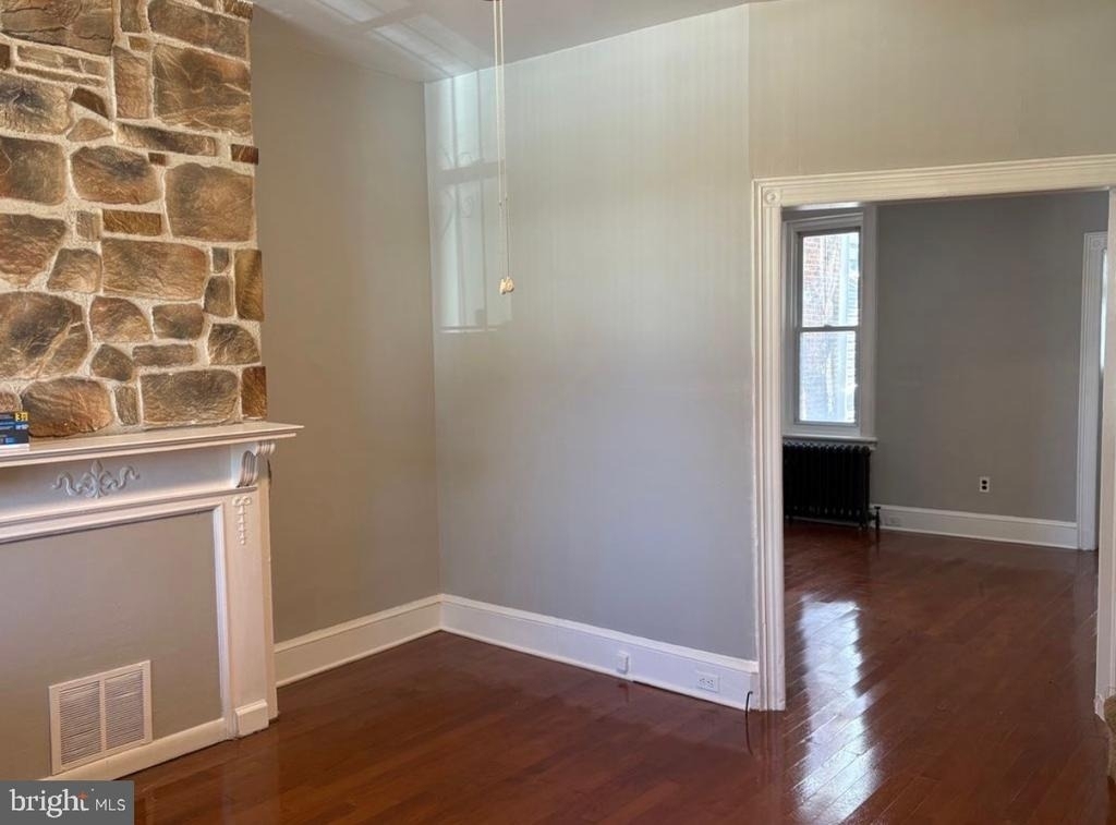 50 E Clapier Street - Photo 2