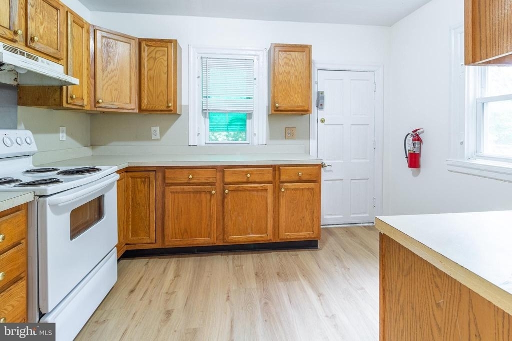 427 N Preston Street - Photo 9