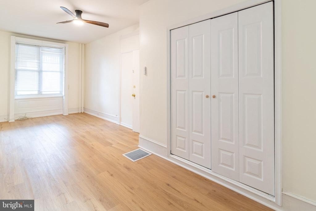 427 N Preston Street - Photo 4