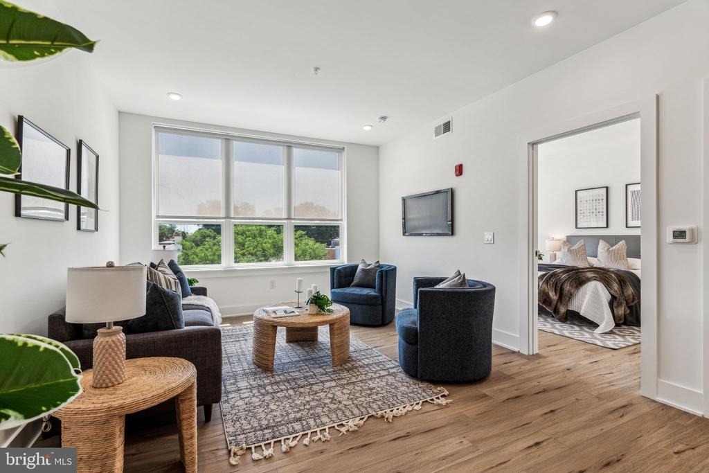 139 W Chelten Avenue - Photo 10
