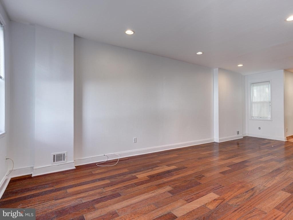 2166 N 7th Street - Photo 3