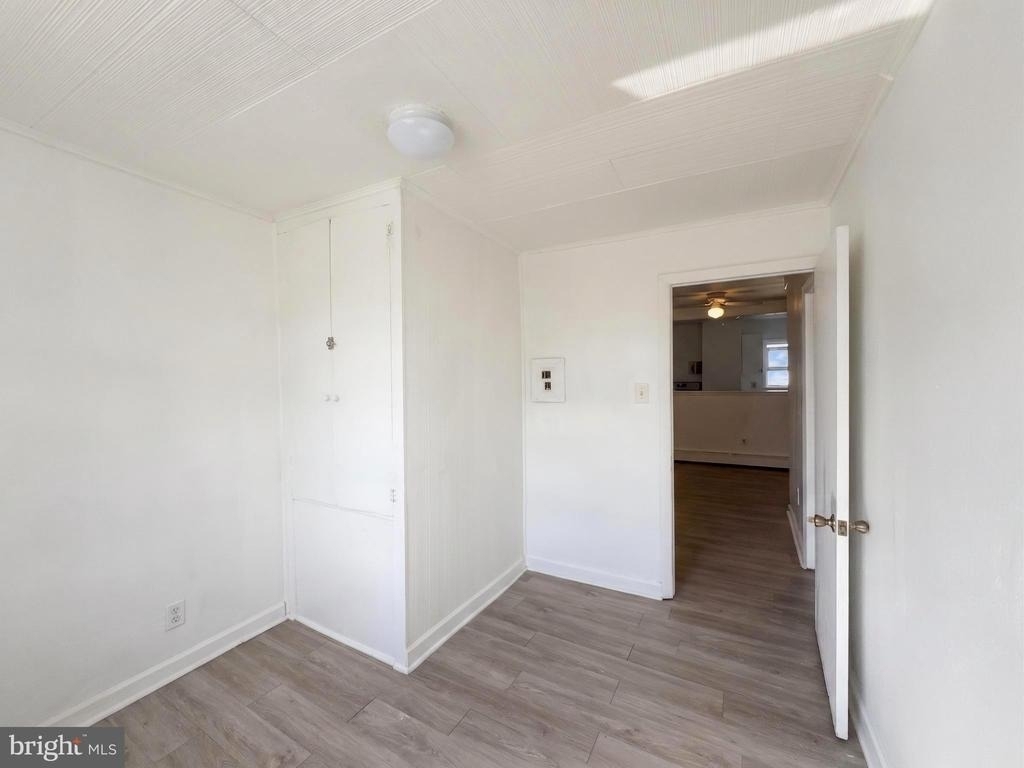 2603 E Somerset Street - Photo 10