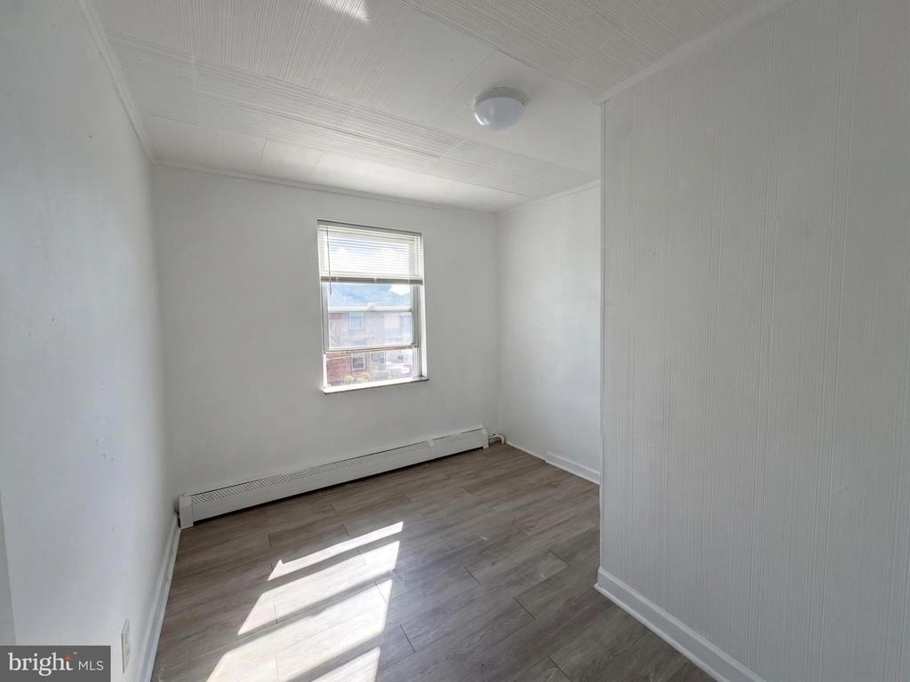 2603 E Somerset Street - Photo 9