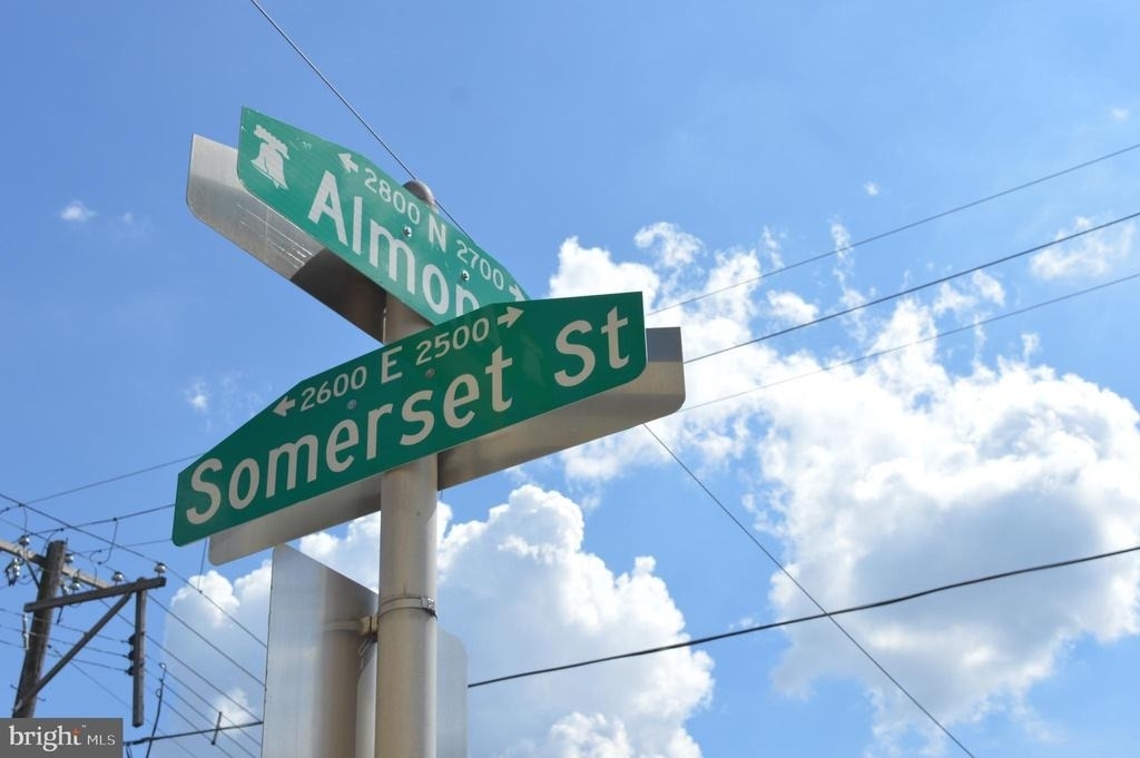 2603 E Somerset Street - Photo 1