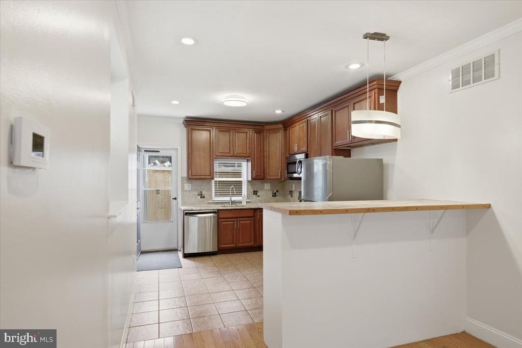 2653 S 6th Street - Photo 8