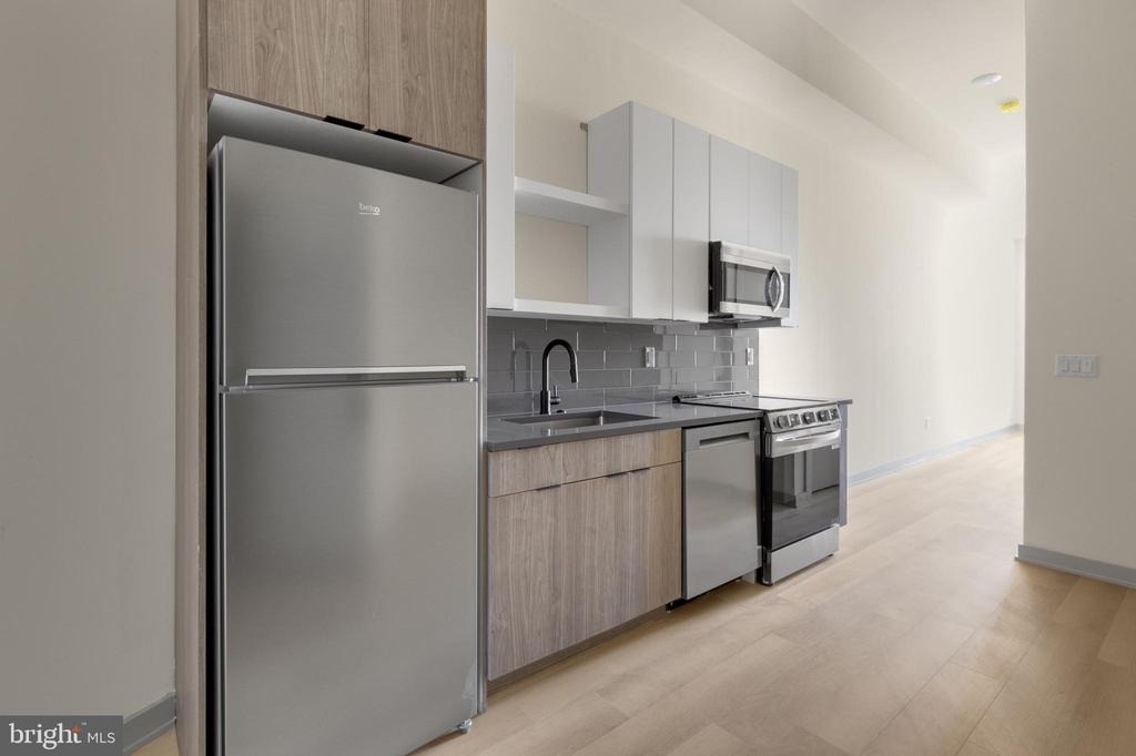 689 N Broad Street - Photo 10
