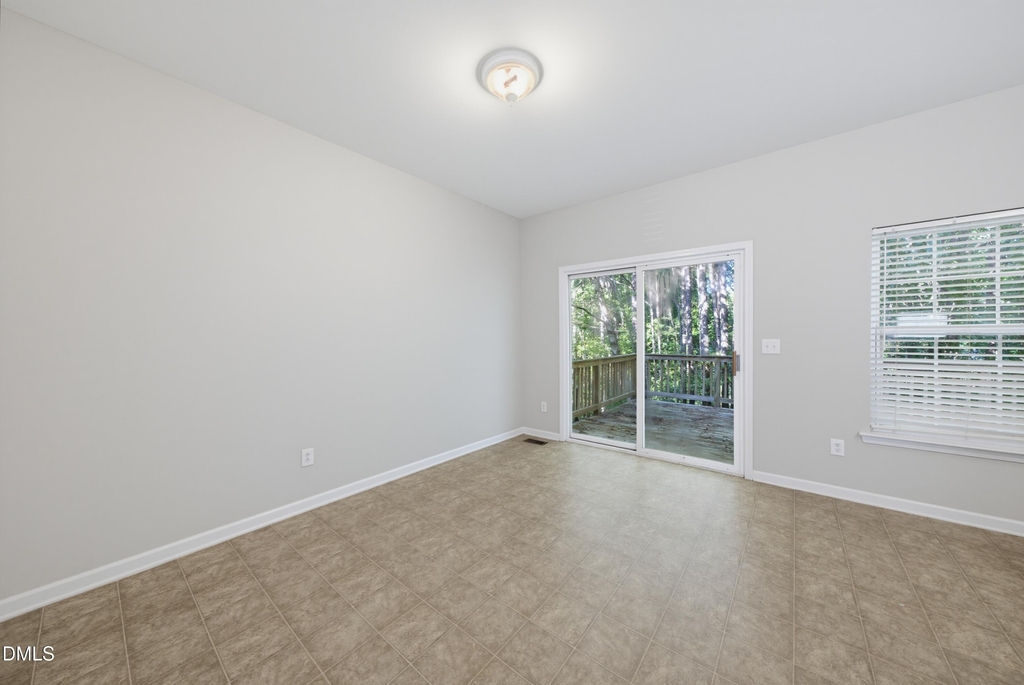2910 Barrymore Street - Photo 16