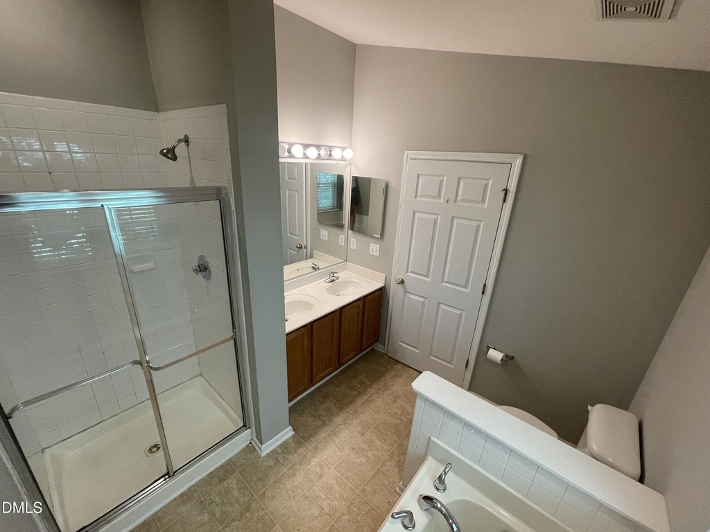 2910 Barrymore Street - Photo 11