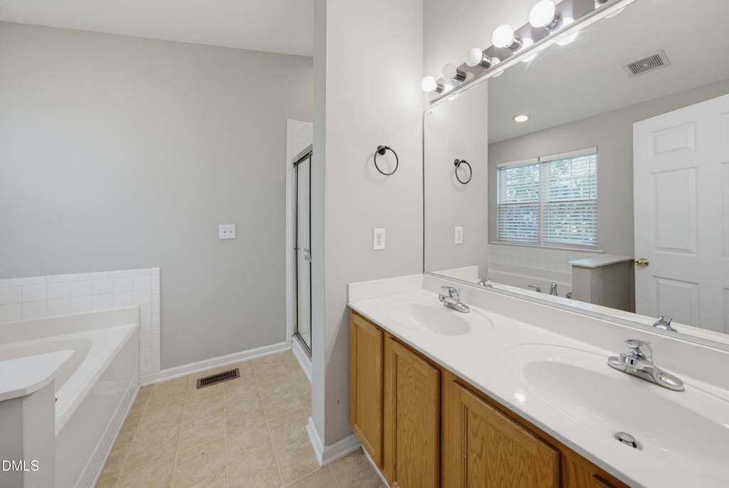 2910 Barrymore Street - Photo 22