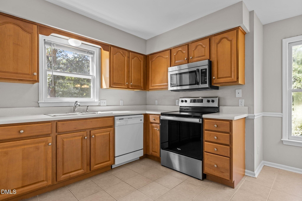 4309 Warfield Place - Photo 14