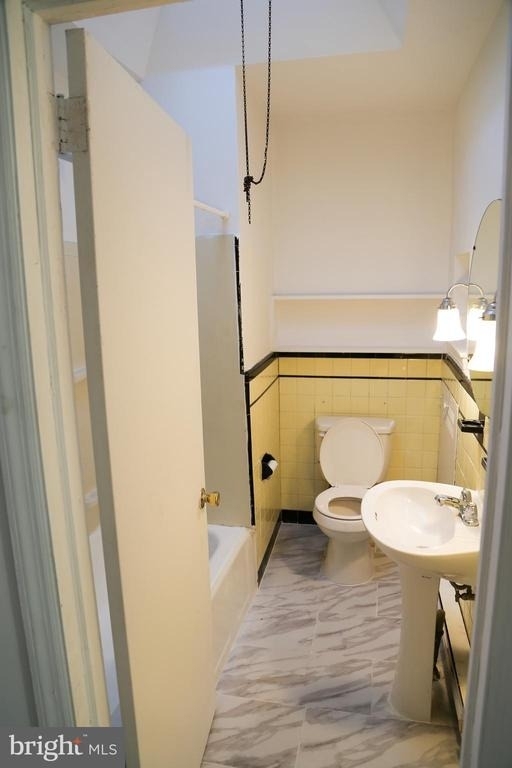 105 Saint Laurence Road - Photo 8