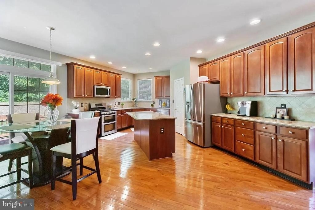 618 Sunderland Avenue - Photo 4