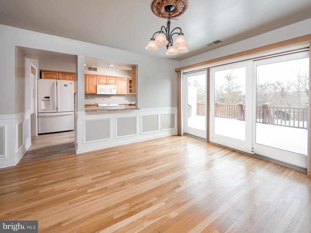 7 Ingham Way - Photo 4