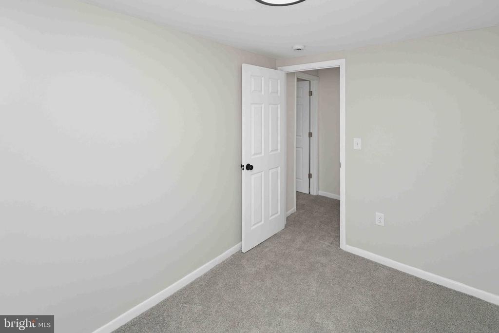 828 Mill St - Photo 16