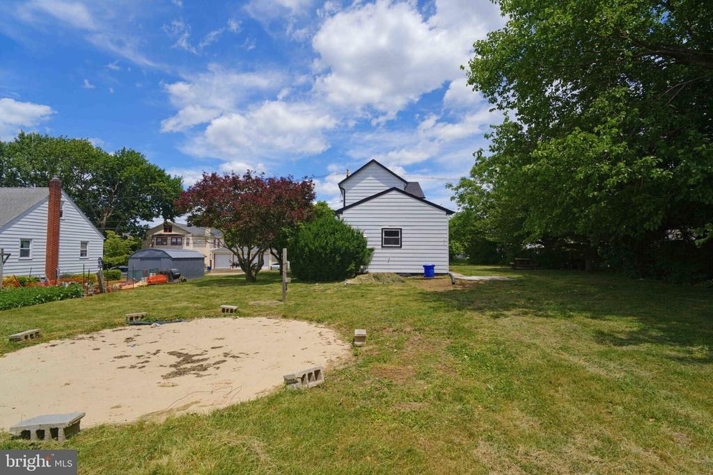 828 Mill St - Photo 17
