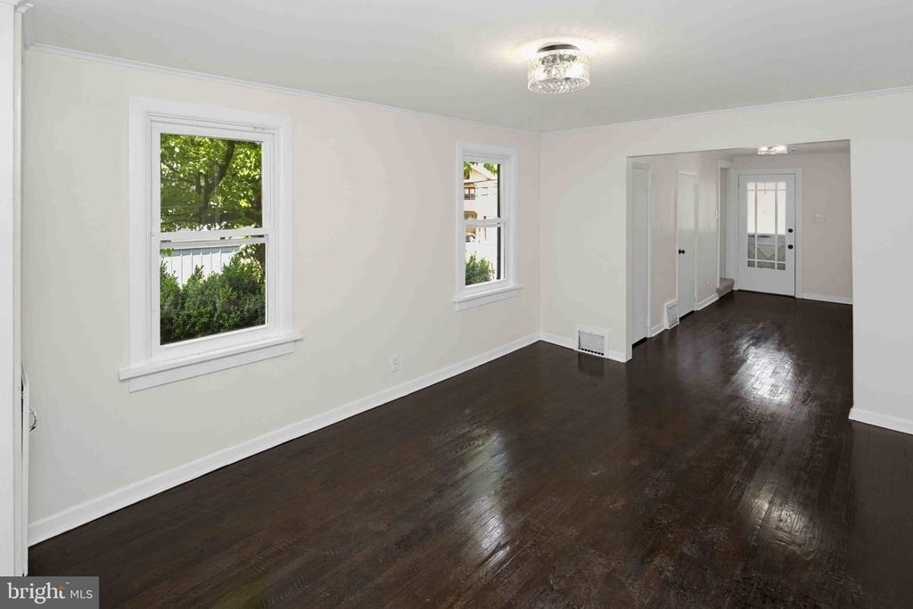 828 Mill St - Photo 9