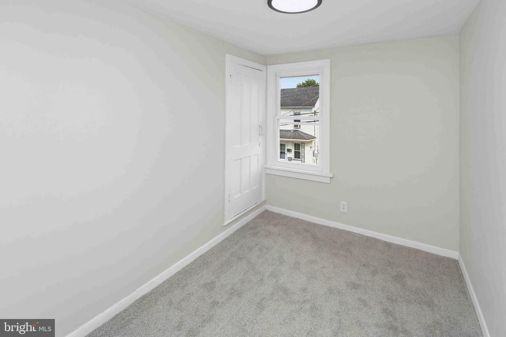 828 Mill St - Photo 15