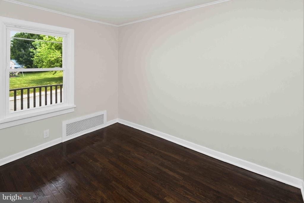 828 Mill St - Photo 7