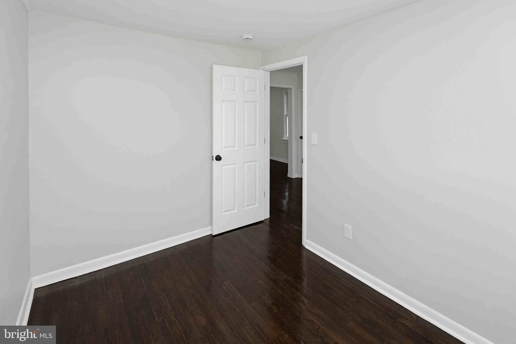 828 Mill St - Photo 8