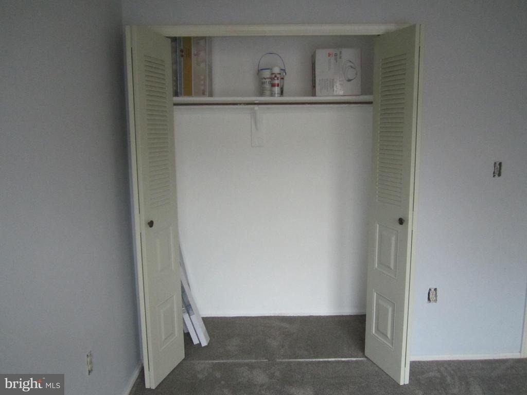 92 Versailles Court - Photo 15