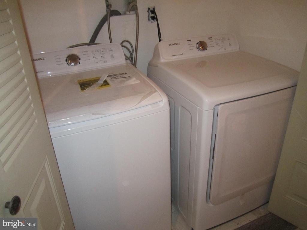 92 Versailles Court - Photo 12