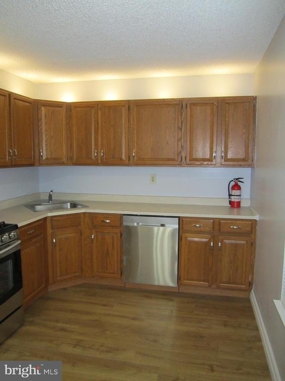 92 Versailles Court - Photo 5