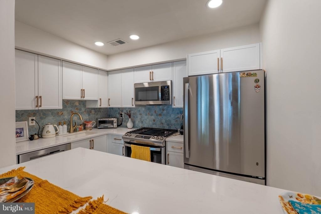 101 Lassen Court - Photo 2