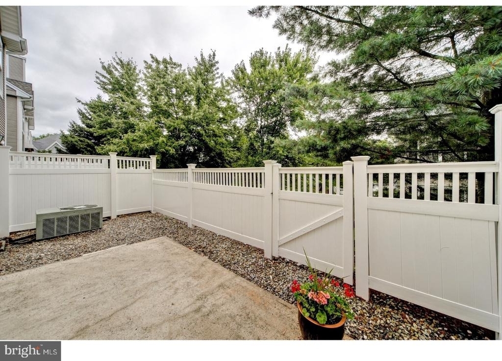 406 Pebble Creek Court - Photo 19